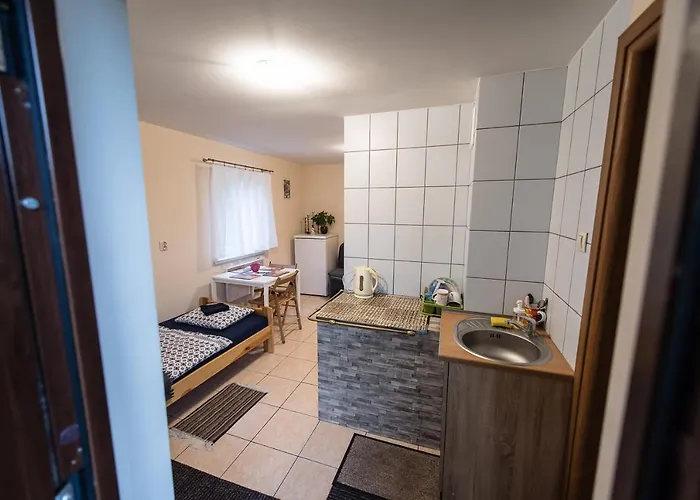 Goscinne Lesny Zakatek Kepiaste