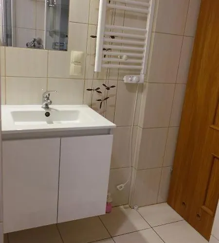 Goscinne Lesny Zakatek * Kepiaste